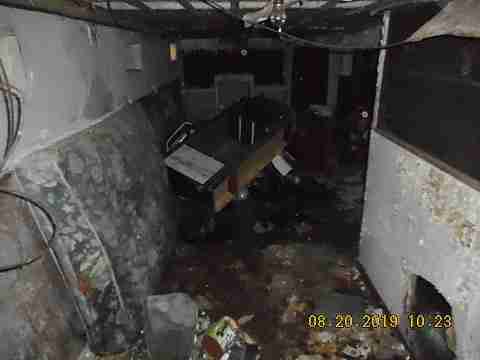 8916 Isham St (24)_m.jpg